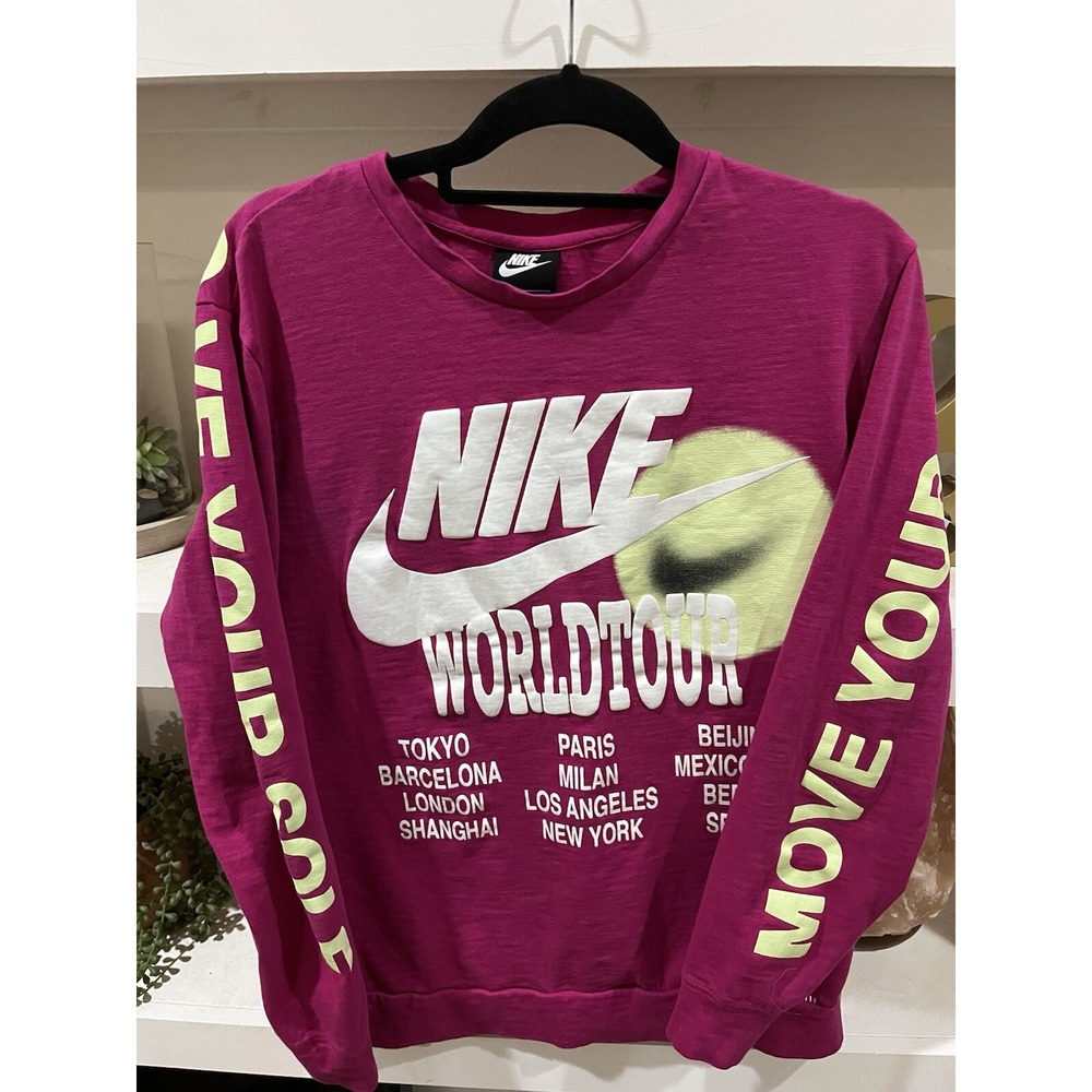 Nike Men's World Tour Glow-In-The-Dark Long Sleeve Shirt Pink  Size Large